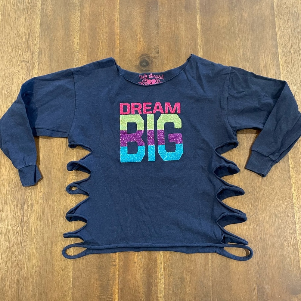 Truly whimsical Dream Big distressed sparkle shirt small